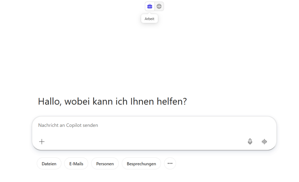 Eine Benutzeroberfläche von Microsoft 365 zeigt, wie Copilot-Web-Intern Unterstützung für die IT von CodeKlar GmbH bietet.